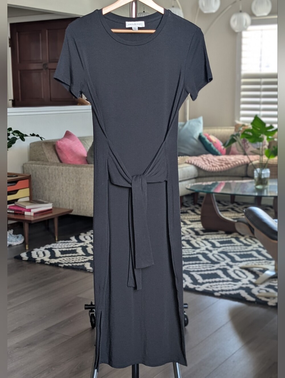 Amour Vert Black Knit Short-Sleeve Tie-Waist T-Shirt Midi Dress Size Medium